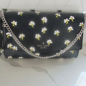 Kate Spade Laurel Way Greer DAISY TOSS Navy Crossbody Bag New without tags